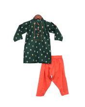Load image into Gallery viewer, Boys Green Printed Kurta With Salwar