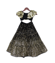 Load image into Gallery viewer, Girls Black Soft Sequence Choli With Lehenga