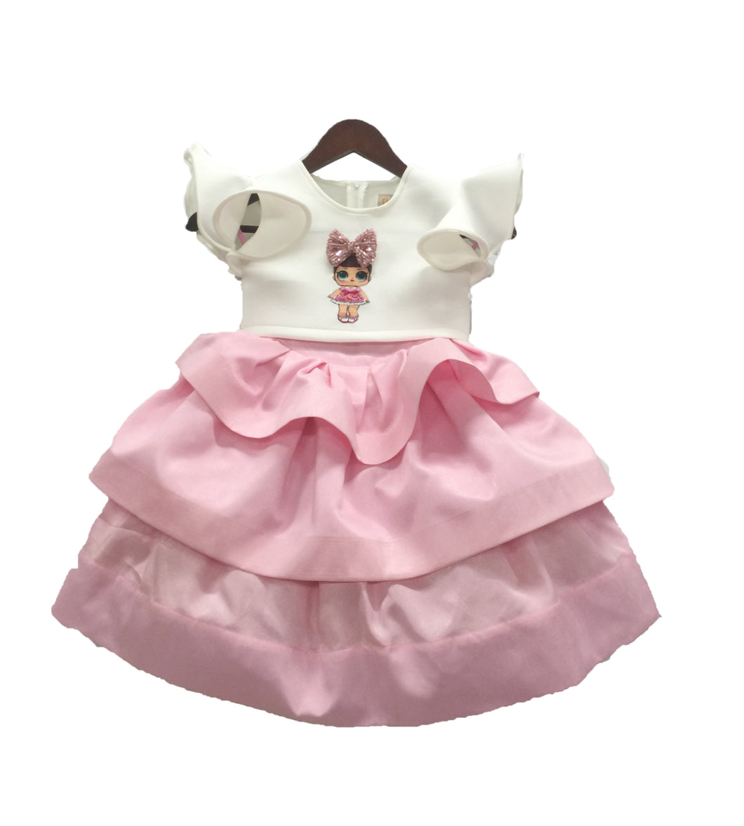 Girls Doll Emblem Crop Top With Baby Pink Skirt