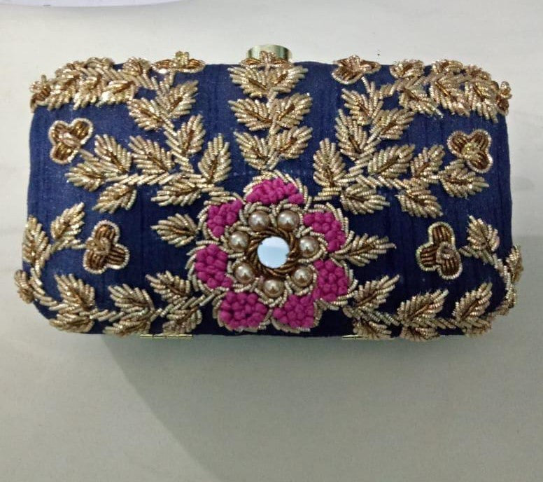 Eshita Clutch