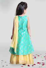 Load image into Gallery viewer, Girls Circular Skirt And Kurta Set With Dupatta