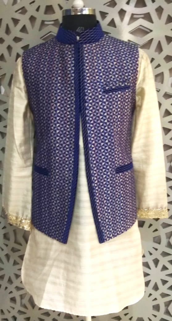 Mens Kurta And Self Jacquard Silk Nehru Jacket