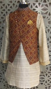 Mens Kurta And Pure Silk Printed Nehru Jacket