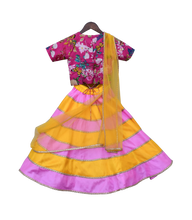 Load image into Gallery viewer, Girls Pink Printed Choli With Lehenga