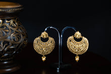 Load image into Gallery viewer, Polki Chandbali Earrings