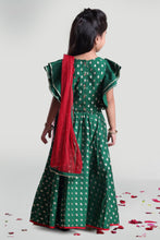 Load image into Gallery viewer, Girls Green Circular Skirt And Choli Set With Dupatta