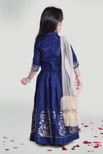 Load image into Gallery viewer, Girls Blue Gather Skirt And Choli Set With Dupatta